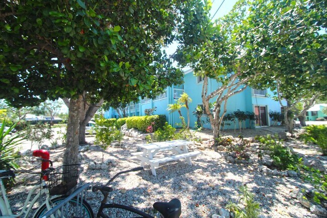 Building Photo - 98442 Windward Ave