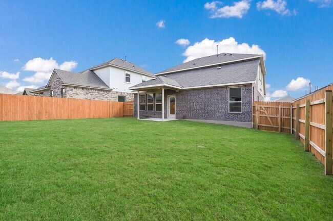 Building Photo - 621 Carly Ann Ln