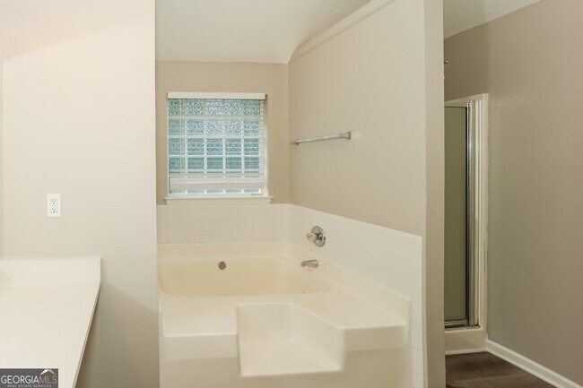 Building Photo - 227 Bella Vista Terrace