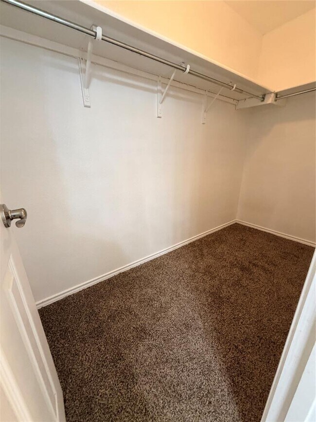 Building Photo - 13412 Guarnere Dr