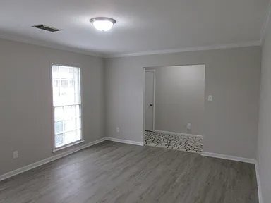 Building Photo - 547 Bellehurst Dr