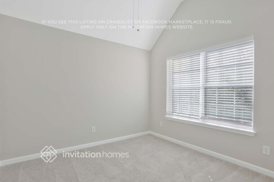 Building Photo - 3780 Georgia Dr