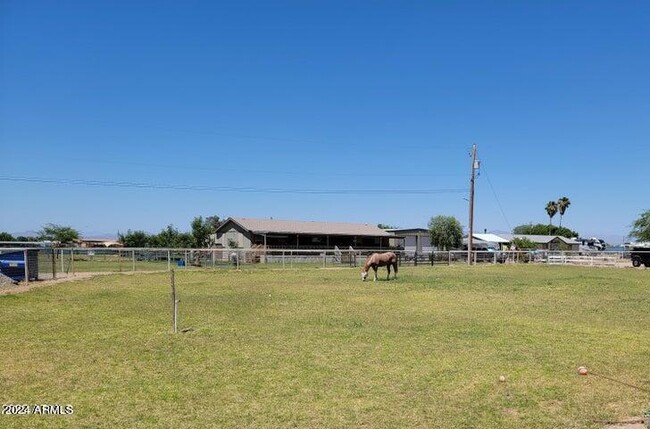 Building Photo - 18209 E County Down Dr