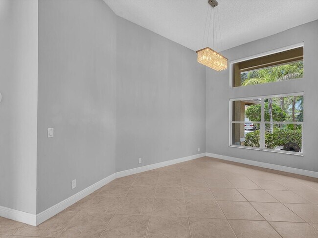 Building Photo - 10434 NW 6th Ct