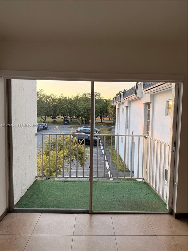 Building Photo - 7250 SW 94th Pl