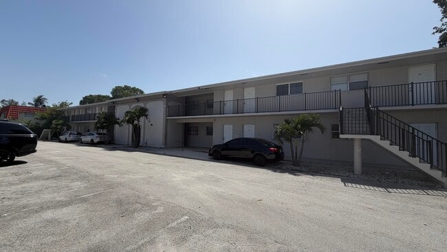 Building Photo - 4061 NW 9th Ave