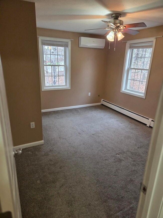 Building Photo - 16 River Rd