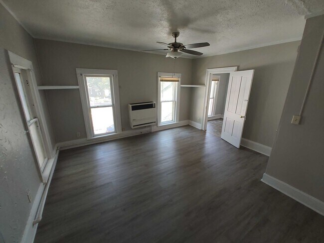 Building Photo - 1229 Peck St