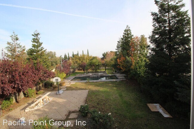 Building Photo - 5 br, 2.5 bath House - 2731 Zinfandel Ct