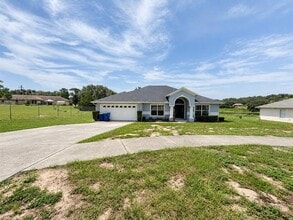 Building Photo - 1325 Oakwood Ct