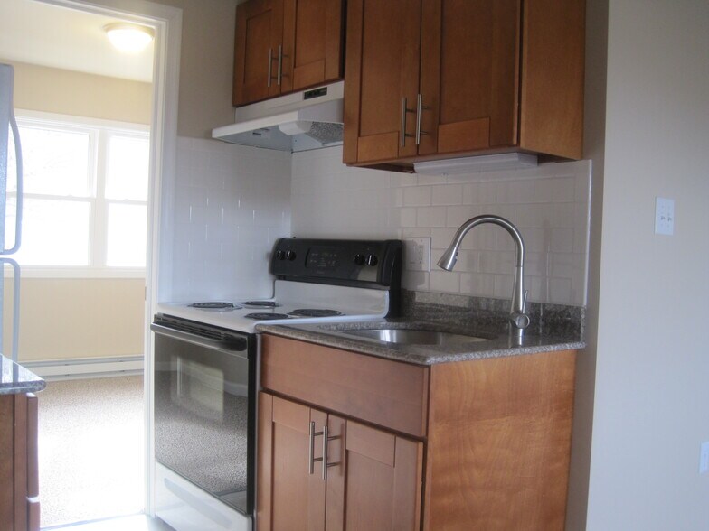 1st Fl Kitchen - 1300 Catherine St