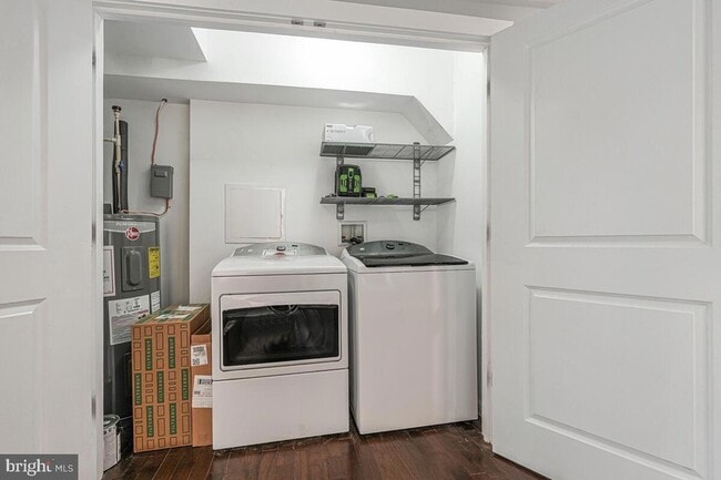 Building Photo - 312 57th St NE