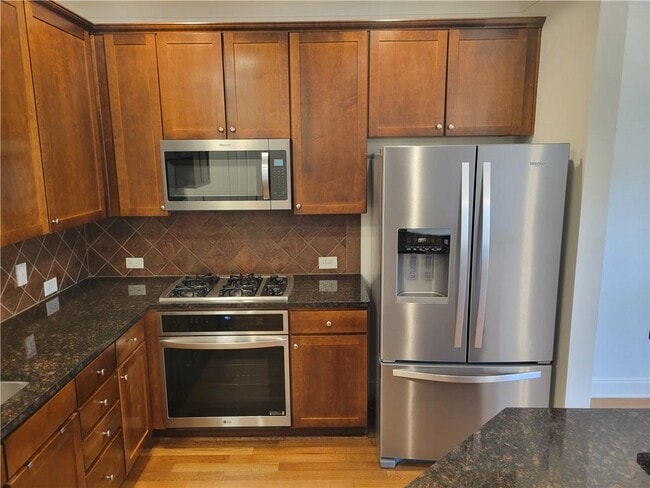 Building Photo - 655 Mead St SE