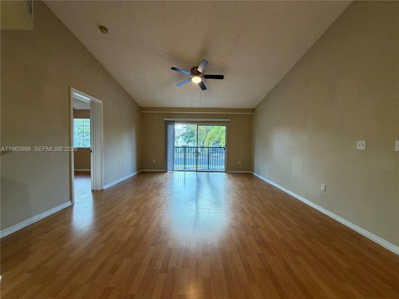 Building Photo - 1600 Crestwood Ct S