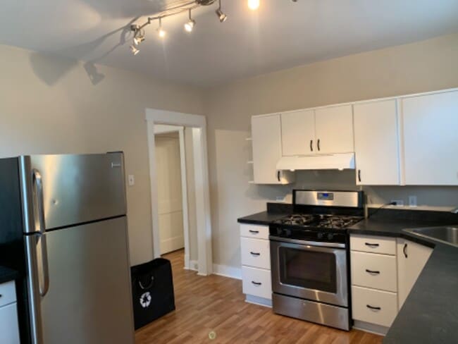 Building Photo - 313 Augusta St