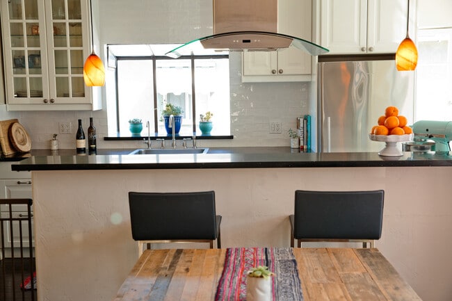 Building Photo - 141 S Brighton St