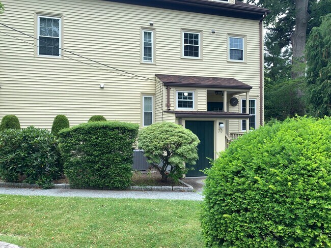 Building Photo - 73 Memorial Blvd