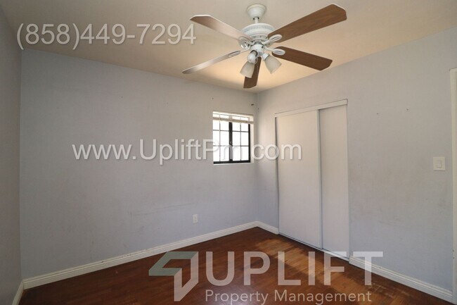 Building Photo - Casita Way (4025)