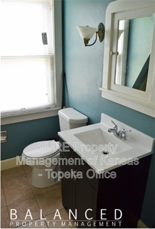 Building Photo - 1617 SW Mulvane St