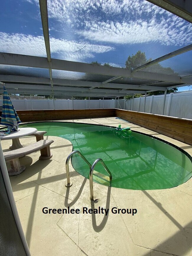 Building Photo - Fully Updated 3 Bed/2Bath Pool Home in New...
