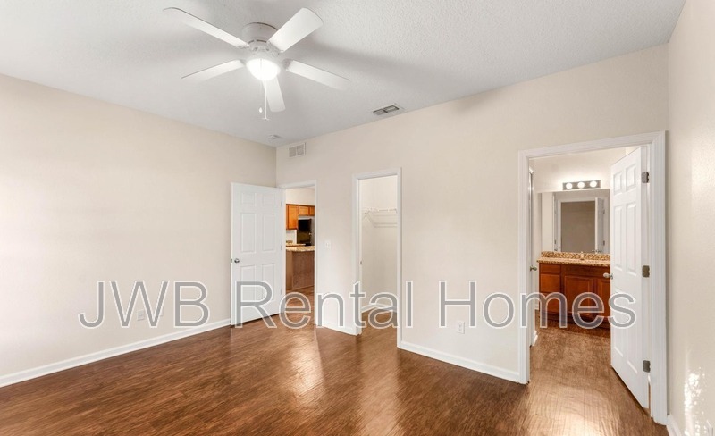 Building Photo - 3330 Rayford St
