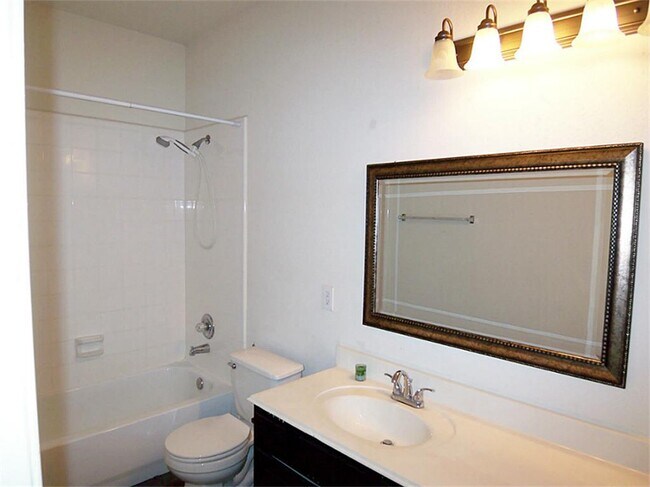 Building Photo - 2223 Enchanted Park Ln
