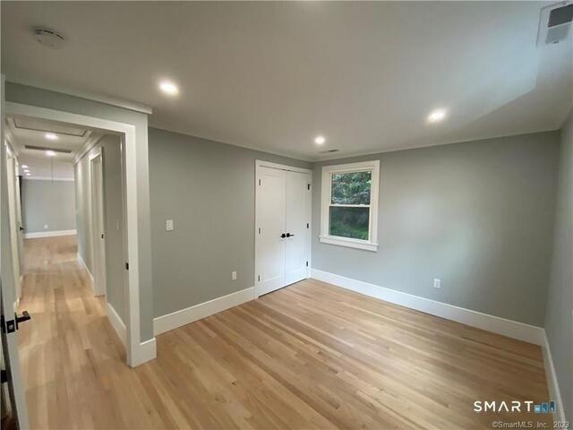 Building Photo - 10 Donohue Dr