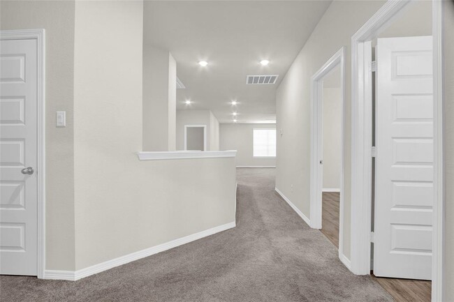 Building Photo - 6019 Marsh Lk Ct