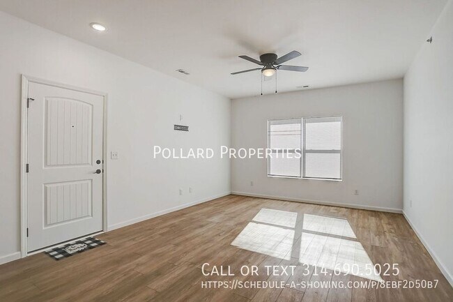 Building Photo - 802 Parkview Dr