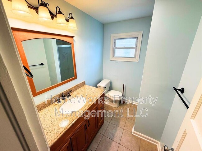 Building Photo - 2703 White Ave