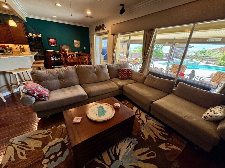 Living Room - 1582 Smoke Signal Ct