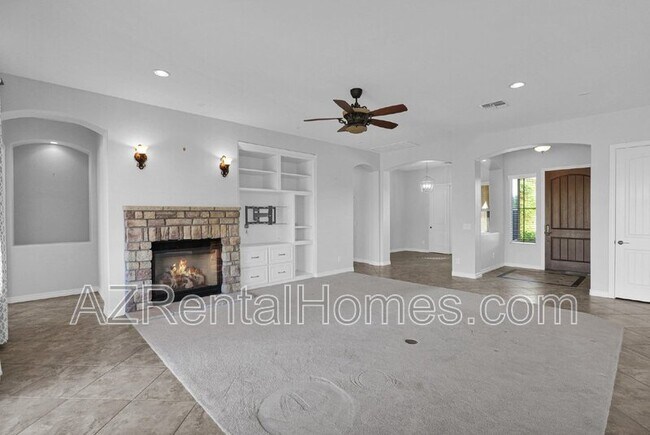 Building Photo - 1492 E Prescott Pl