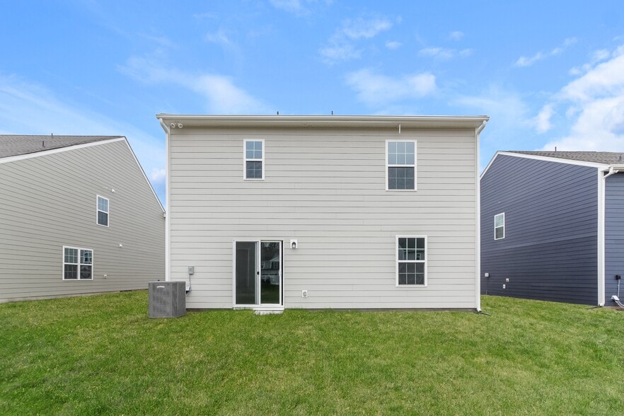 Building Photo - 2801 Oldfield Dr