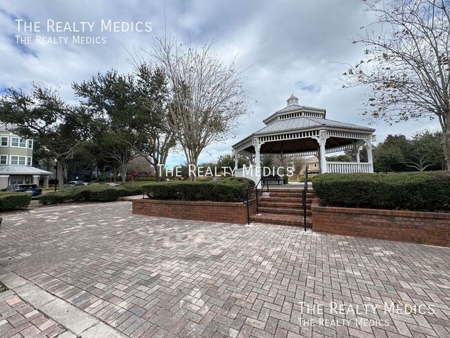 Building Photo - 6627 Queens Borough Ave