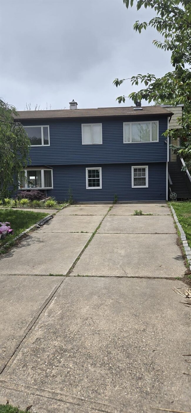 Primary Photo - 4 Xenia Ct