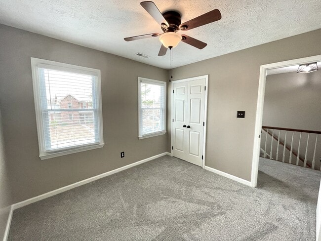 Building Photo - 3 Bed, 2 Bath Nest in Hope Mills
