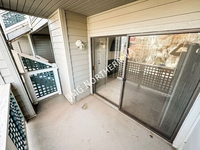 Building Photo - 1510 Summerchase Ct