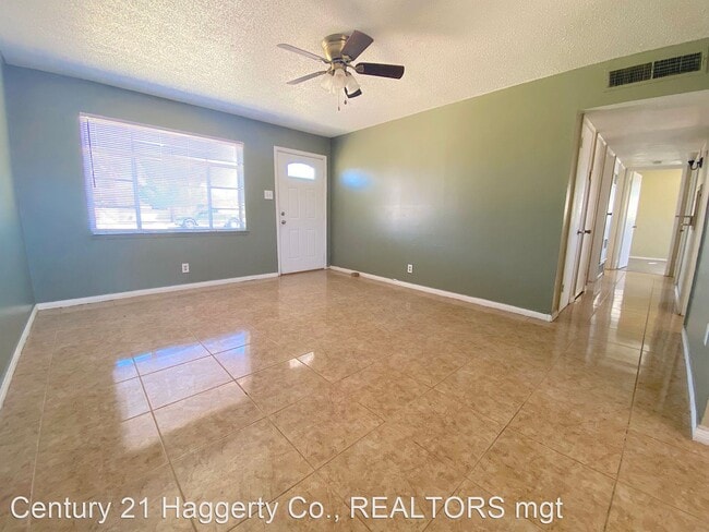 Building Photo - 3 br, 1.5 bath House - 9211 Montgomery