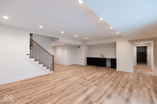 Building Photo - 871 Rosemary Gdns