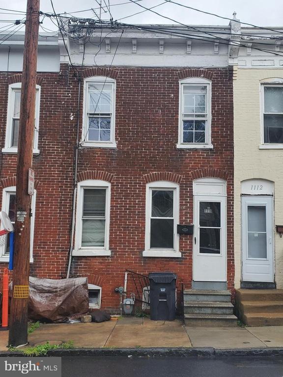 Building Photo - 1110 Columbia Ave