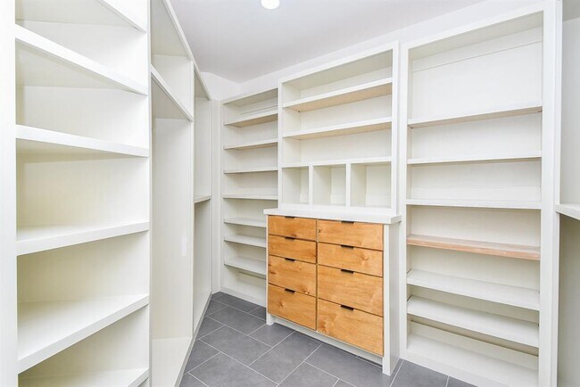 Building Photo - 23210 Greenrush Dr