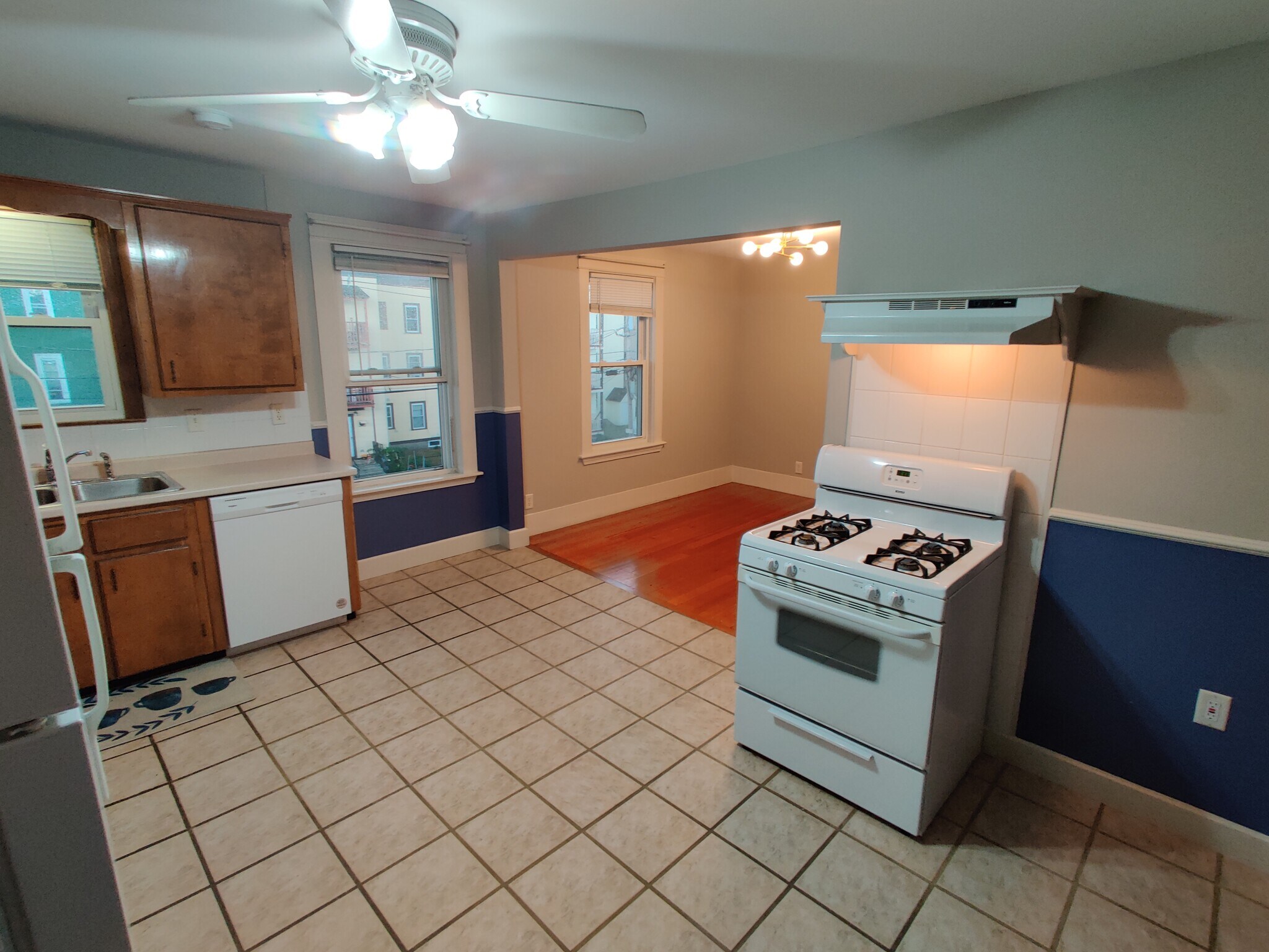 Kitchen + Dining Room - 578 Dubuque St