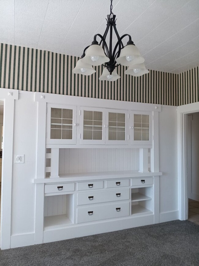 Building Photo - Beautiful Secluded Farmhouse & Shop is Ava...