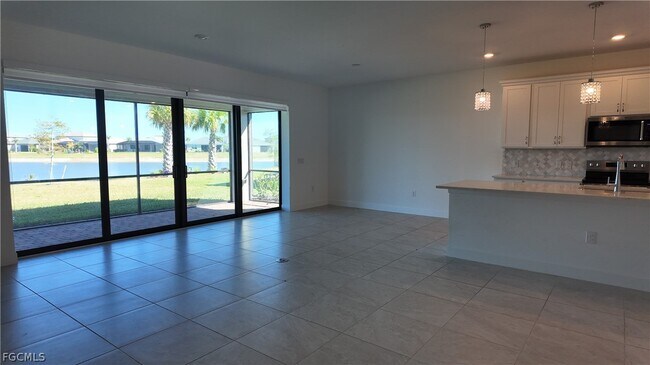 Building Photo - 3700 Passion Vine Dr