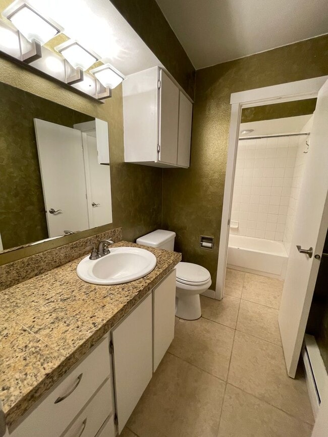 Building Photo - 6801 SW Terri Ct