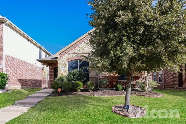 Building Photo - 9129 Holliday Ln