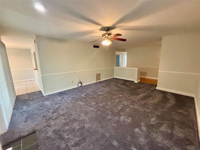 Building Photo - 57 Doranne Ct