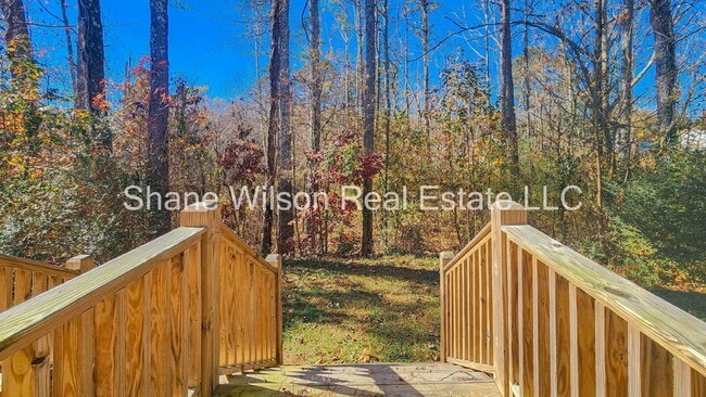 Building Photo - 3263 Chattanooga Rd