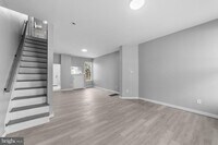 Building Photo - 346 Ridgeway St