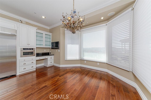 Building Photo - 9772 Crestview Cir
